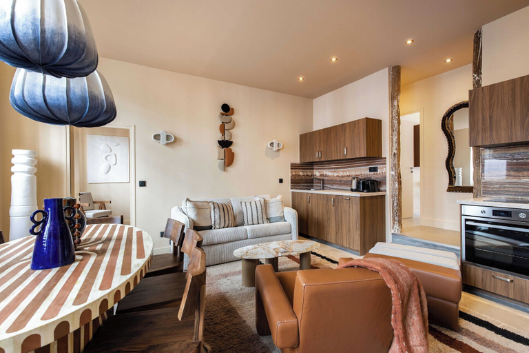 Private kitchen 2, Magnificent Appt - 3bd/8p - Coeur du Marais, Paris