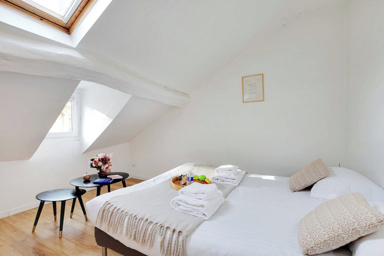 Room 2, Cosy Duplex - 2p/1bd - in the Heart of the Marais, Paris