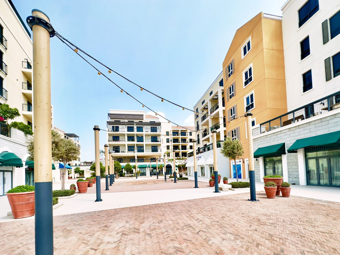 Room 5, Contemporary La Mer 1BR w Beach Access, Dubai