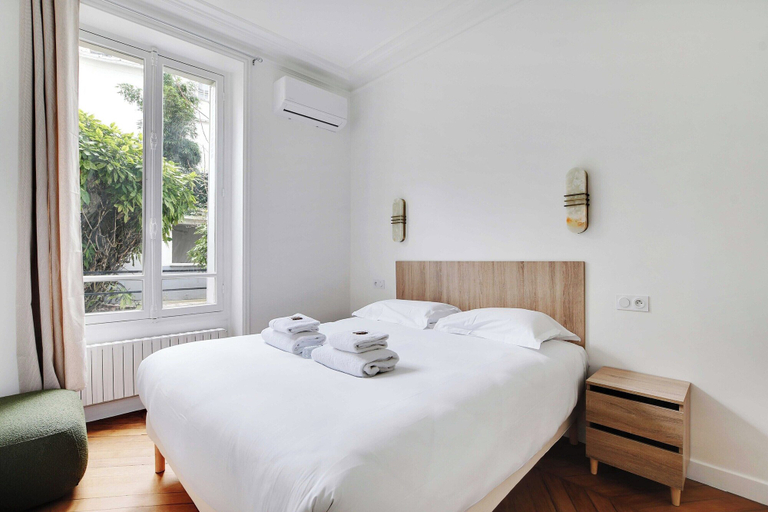 Room 3, Elegant in Neuilly-sur-seine: A Charming Retreat, Hauts-de-Seine