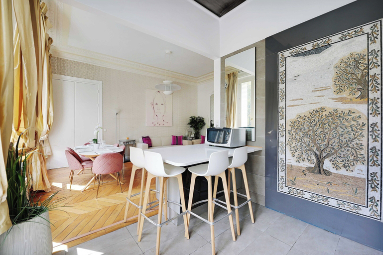 Interior 3, Charming 2br/4p - Georges V / Champs-a%0lysaes, Paris