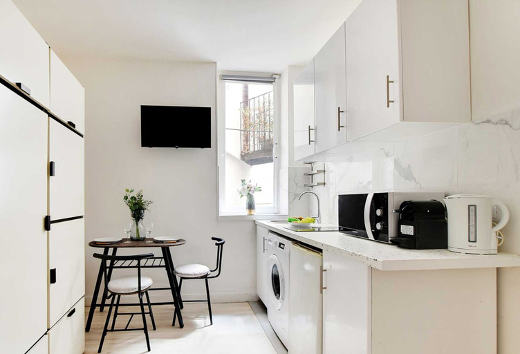 Others 4, Amazing Studio in the heart of the Marais, Paris