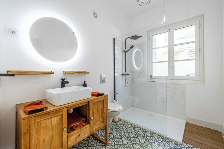 Bathroom, Superb 1br/2p in the Heart of Cannes - Balcony, Alpes-Maritimes