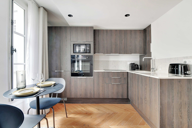 Private kitchen 3, Welcoming Studio 1br/2p - Madeleine, Paris