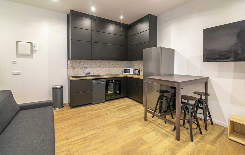 Private kitchen 4, Renovated Cosy Apart Marseille Prefecture, Bouches-du-Rhône