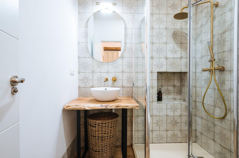 Bathroom 3, Preciosa Casa Renovada Centro Histórico 11 persona, Sevilla