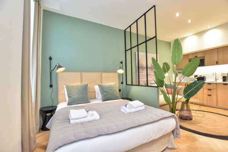 Bedroom 5, Cosy Apartment - 1br/3p - Rue du Bac, Paris