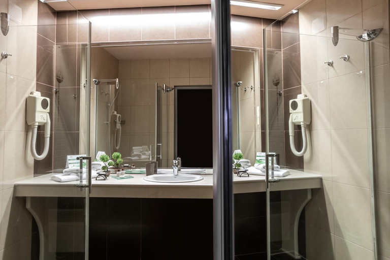 Bathroom 4, Business Hotel Plovdiv - Central Location, Plovdiv
