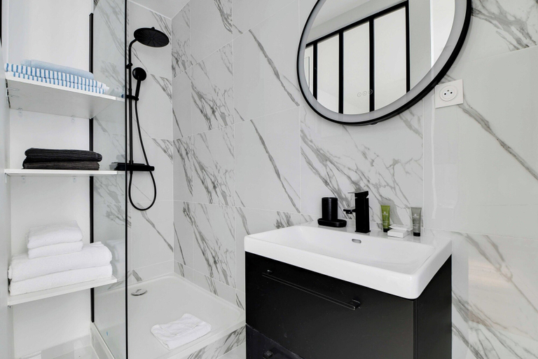 Bathroom 4, Charming apartment -1BR-4P- Gare Montparnasse, Paris