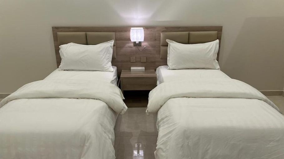Bedroom 2, Golden new hotel