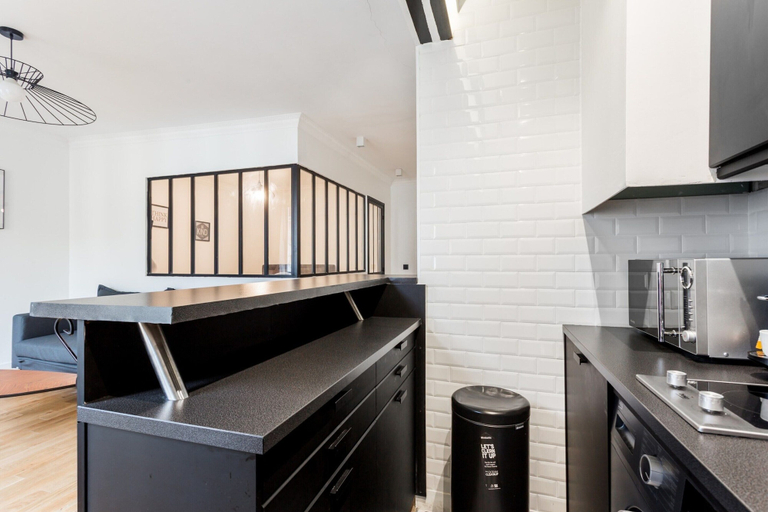 Private kitchen 5, Charming Apt - 1BD/4P - Bastille/Charonne, Paris