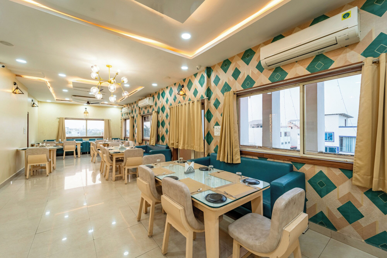 Food & Drinks 5, Treebo Premium Zorba - Hoshangabad Road, Bhopal