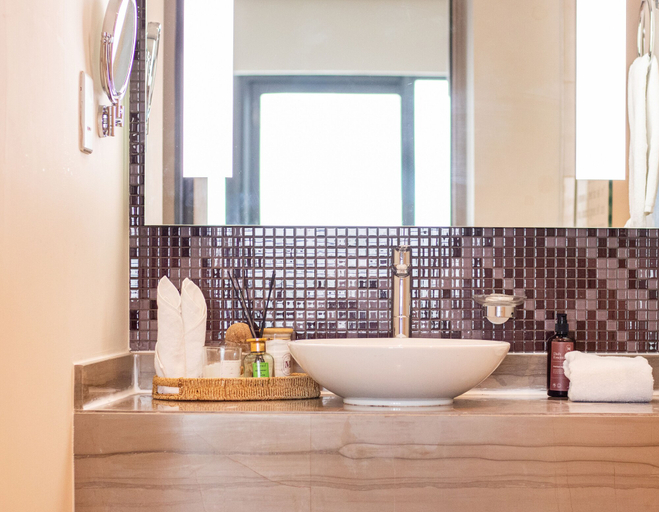 Bathroom 4, 2BR Apt at Paramount with Stunning Views, Dubai