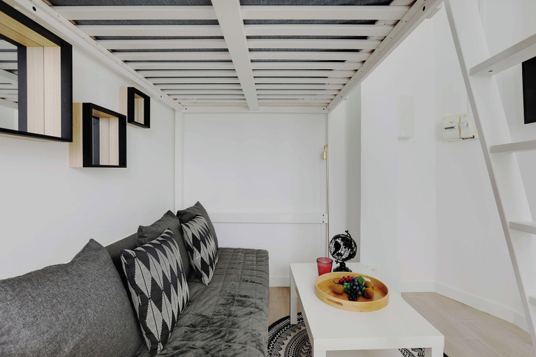 Living area 2, Modern Studio - 4P - Epinettes, Paris