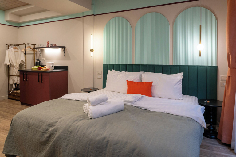 Bedroom 8