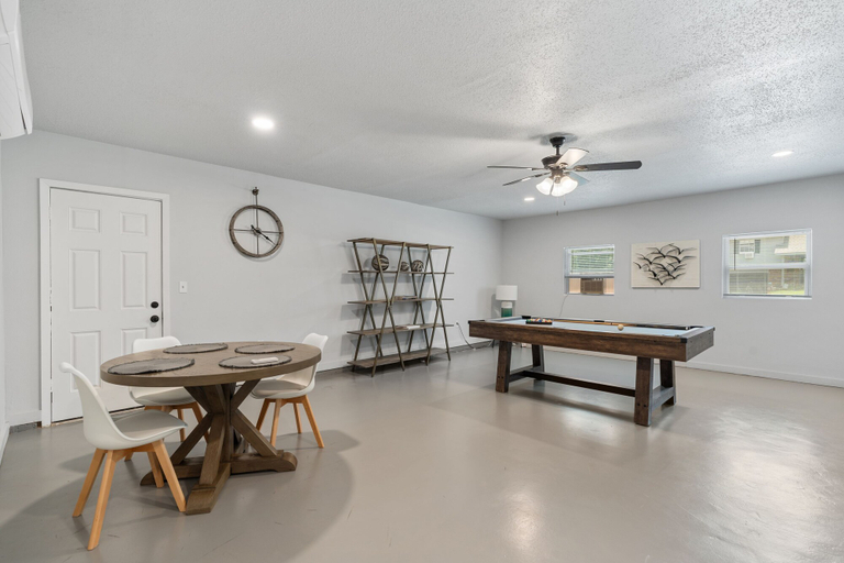 Room 5, Spacious Retreat 8 Bedroom River, Oklahoma