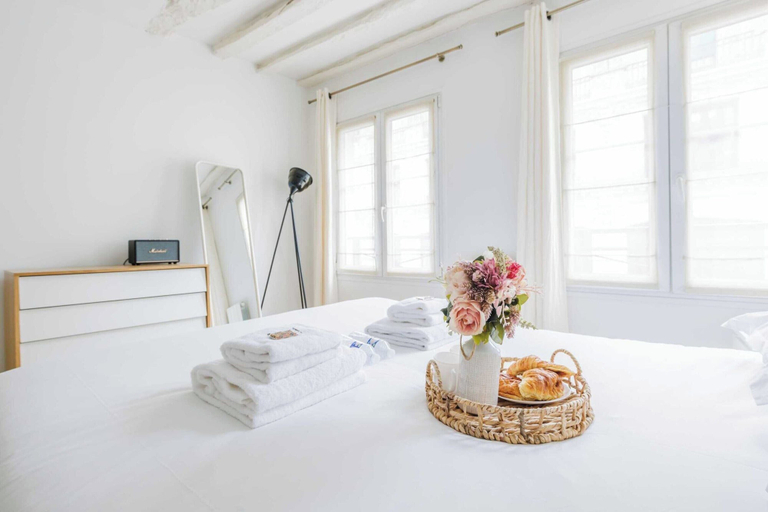 Dining 2, Magnificent Flat - Center of Paris - Honore/rivoli, Paris