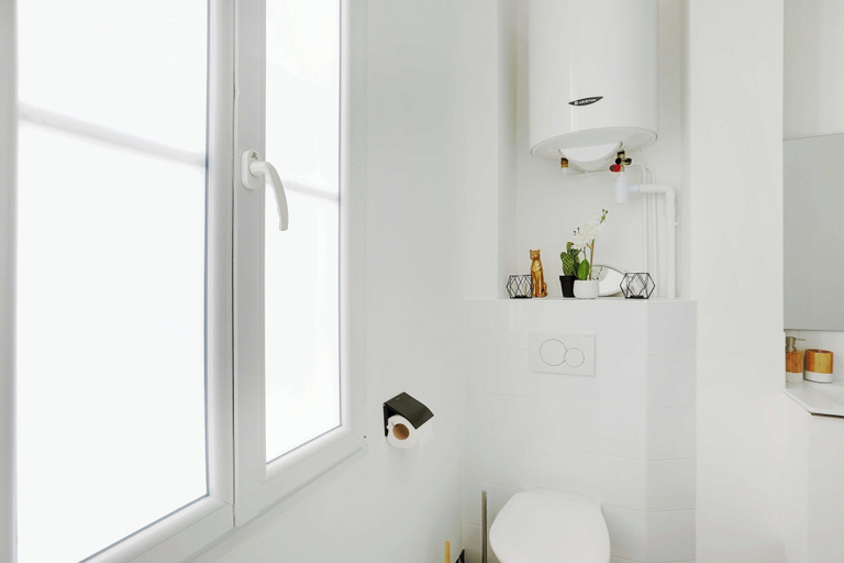 Bathroom 5, Modern Studio - 4P - Epinettes, Paris