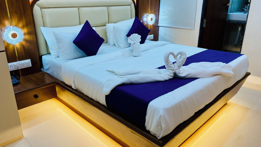 Bedroom 2, Hotel Pravasa Stay, Dewas Naka, Indore