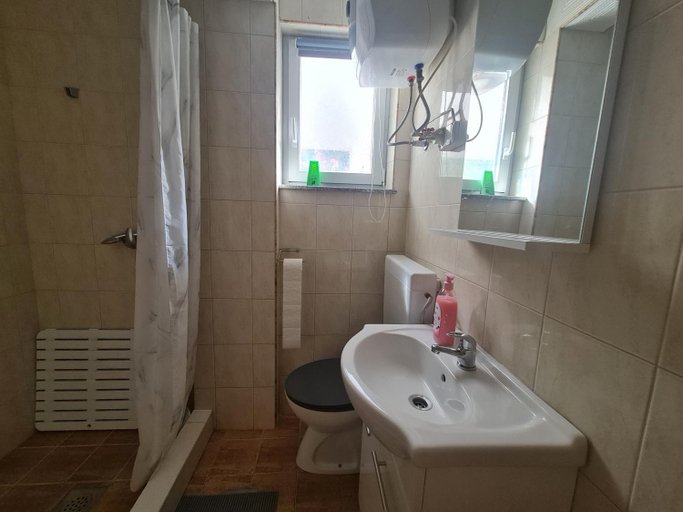 Others 3, Apartmani Jadro, Vir