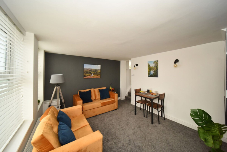 Room 4, Pinfold Suite - Chester Road Apartments by, Cheshire East