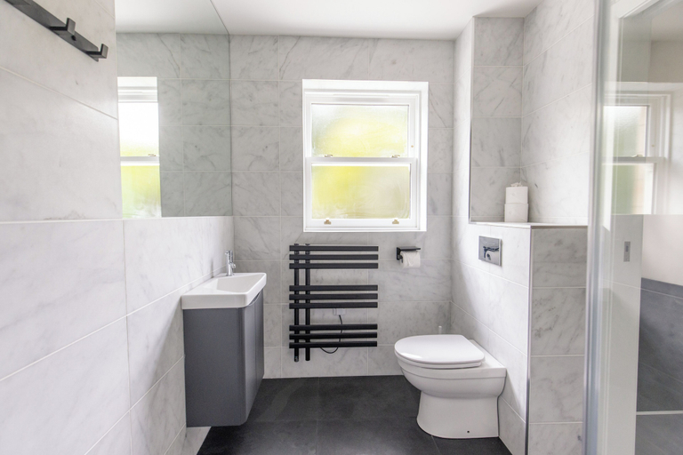 Bathroom 4, Birdsong Cottage - North East Escapes, Northumberland