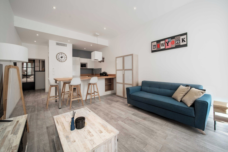 Private kitchen 5, Charming Flat 4p Vieux Port, Alpes-Maritimes