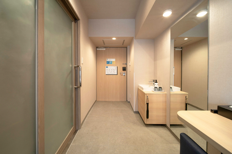 Bathroom 22