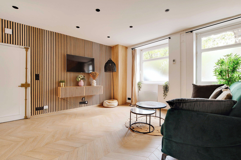 Living area 5, Eclectic Apartment - 2br/6p - Pl. Republique, Paris