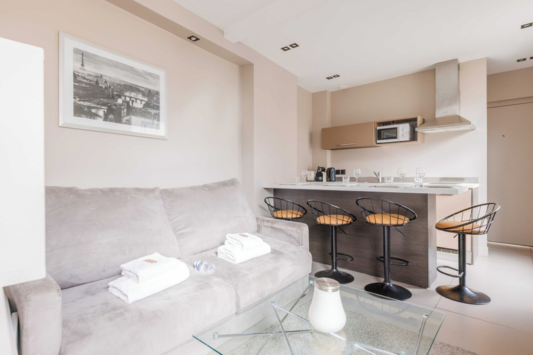 Others 3, Magnificent Apartment - 1br/4p - Saint-lazare, Paris