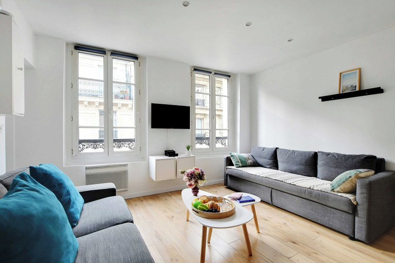 Living area 4, Cosy Duplex - 2p/1bd - in the Heart of the Marais, Paris