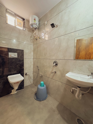 Bathroom 2, Hotel Atharv Inn, Indore