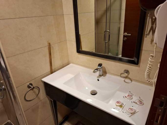 Bathroom 5, Retaj Alhayat, Makkah
