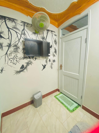 Others 4, Jebel Hotel and Lounge Buloba, Busiiro