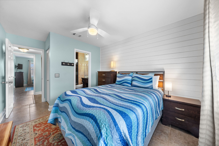 Bedroom 3, Mariner Lakes Condos, Baldwin