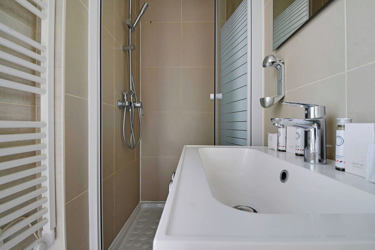 Bathroom, Peaceful Studio for 2 People, Paris