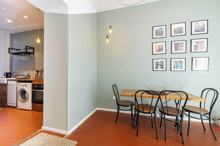 Dining 2, Luxurious Flat in the Heart of Cannes, Alpes-Maritimes