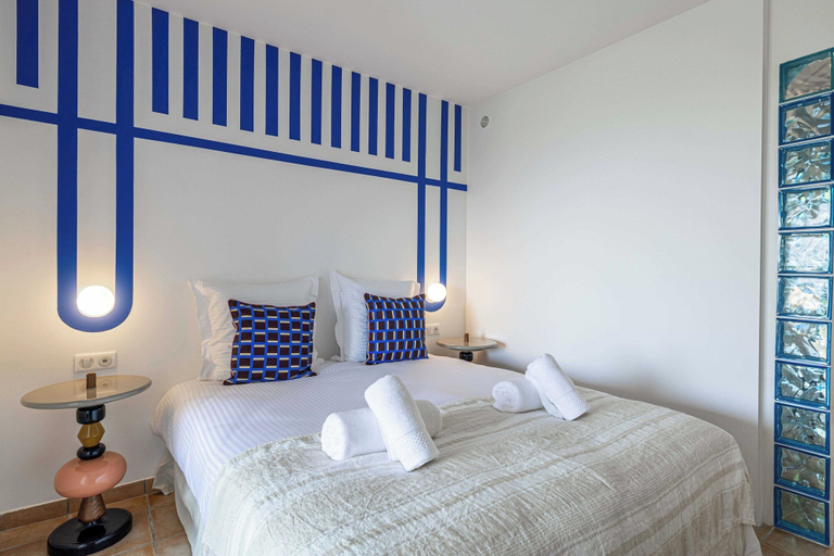 Room 4, Bedroom in a Sublime Provencal Villa, Var