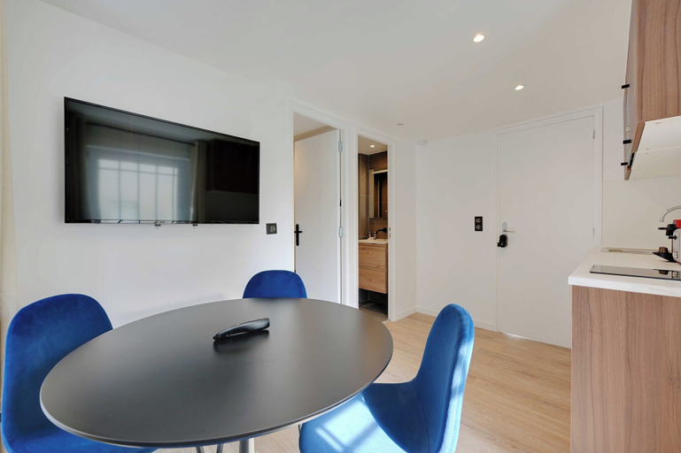 Dining 4, Pleasant and Bright apt - 1bd/2p - Aubervilliers, Seine-Saint-Denis