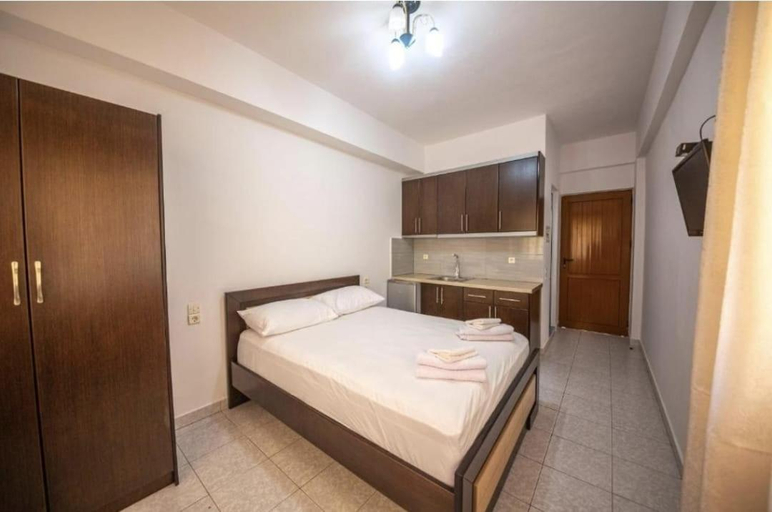 Bedroom 4, Rooms by Klajdi, Sarandës
