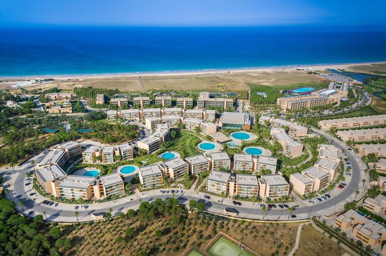 Room 2, 51, Albufeira