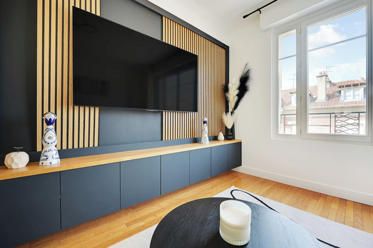 Interior, Modern Apartment - Saint-manda - 1br/4p