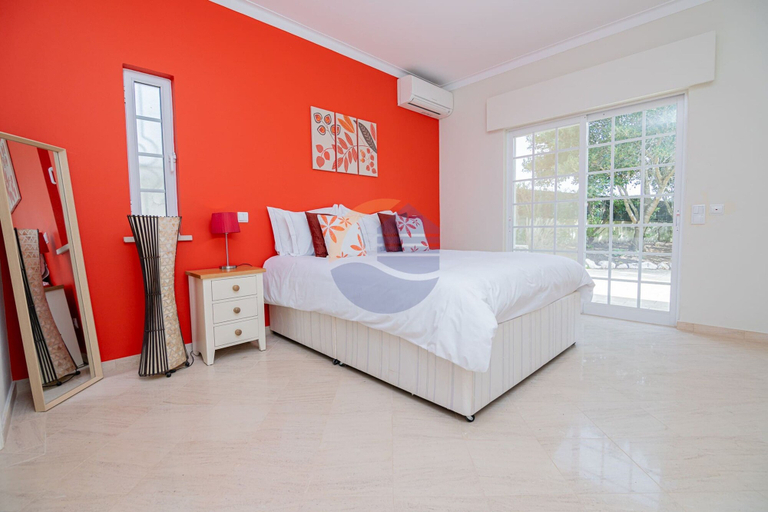 Room 3, 80, Portimão