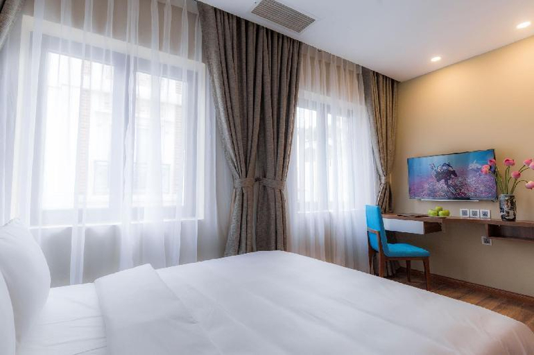 Bedroom 13