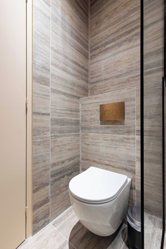 Bathroom 3, Magnificent Appt - 3bd/8p - Coeur du Marais, Paris