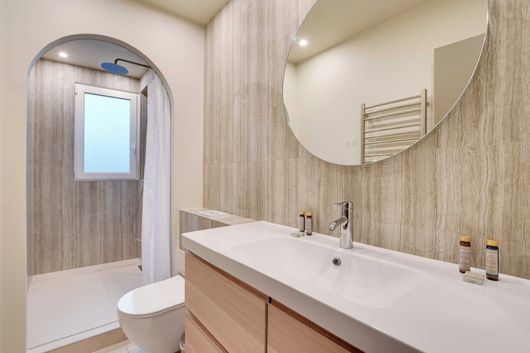 Bathroom 3, Cosy Apartment 1BR 4P Jardin du Luxembourg, Paris