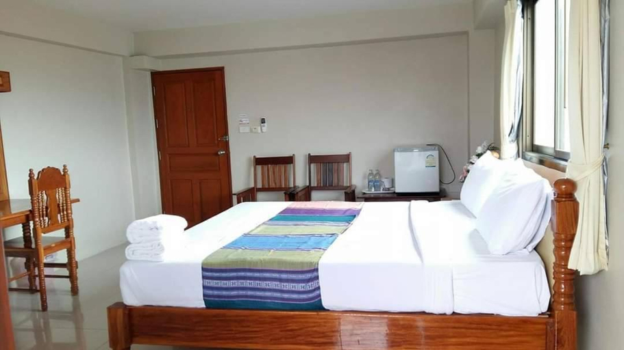Bedroom 3, Submukda Grand Hotel, Muang Mukdahan