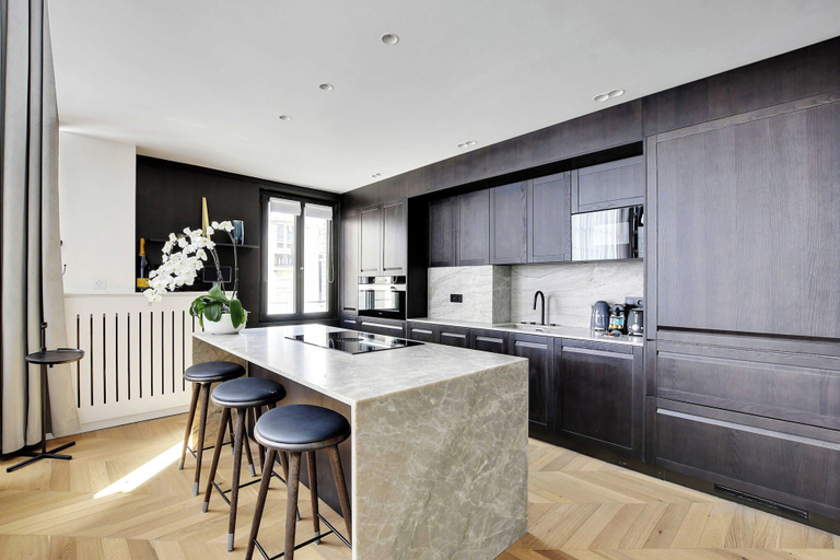 Private kitchen 4, Exceptional apt With A/C - 2bd/4p - Parc Monceau, Paris