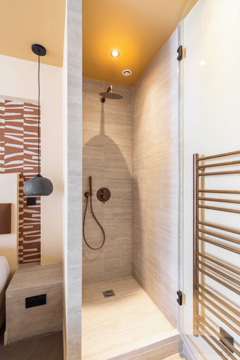 Bathroom 5, Gorgeous Apartment - 2br/8p - Arts et Metiers, Paris