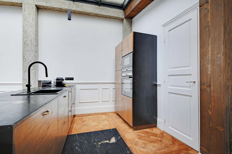 Private kitchen, Exceptional Apartment - 3br/8p - Val-de-grace, Paris